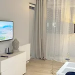 Good Time Centrum Strzelecka Apartmán *