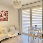 Good Time Centrum Strzelecka Apartmán