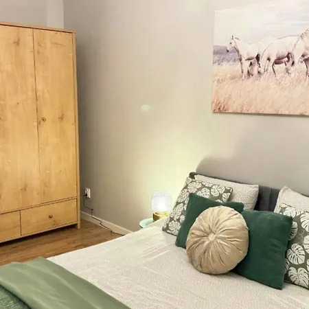 Good Time Centrum Strzelecka Apartment